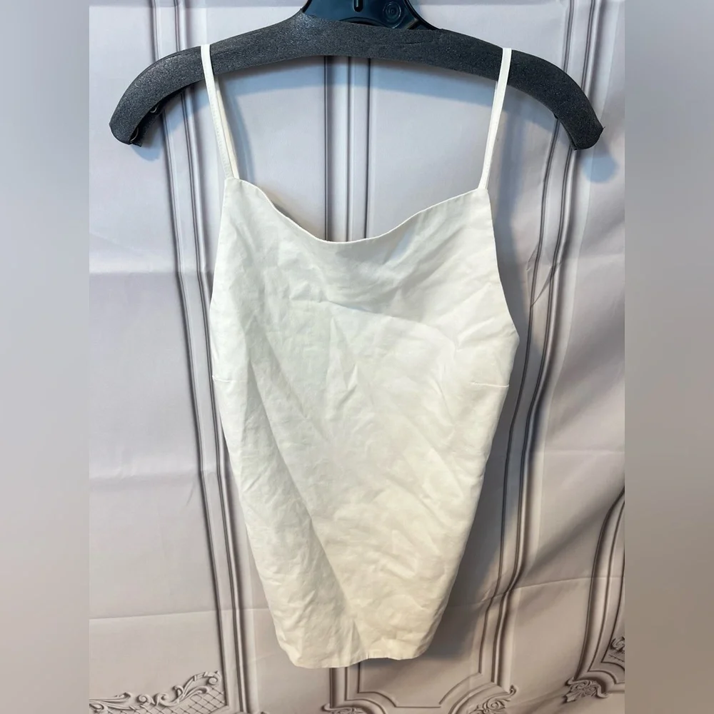 NEW ZARA BLOGGER FAV Strappy Backless Top size L and XL
🚨NO DISCOUNT ON THIS TOP - Picture 4 of 16